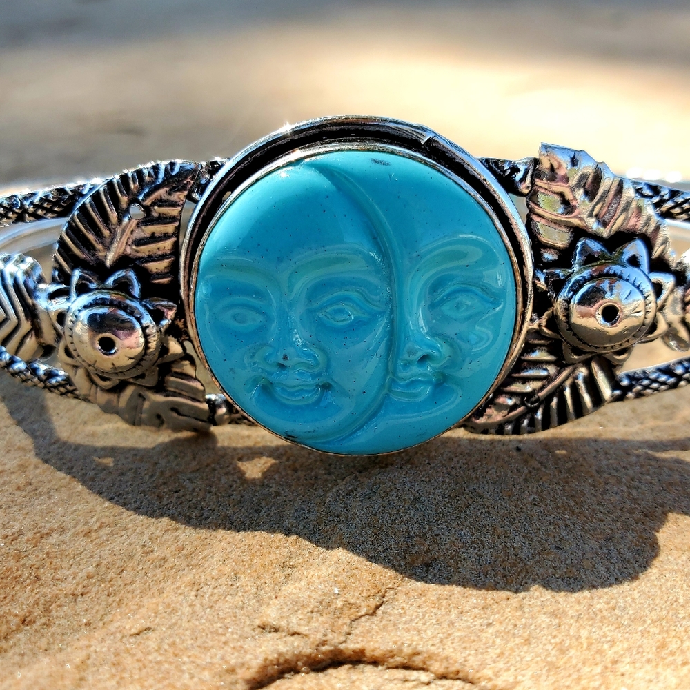 New Carved Double Moon Face 925 Silver Bracelet.